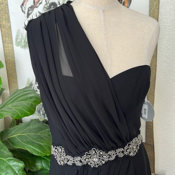 Pearl Georgina Chapman Size 12 - Picture 1 of 16